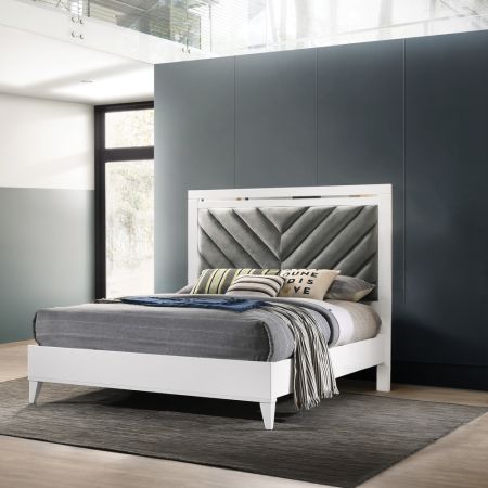 ACME Chelsie Queen Bed Gray Fabric & White Finish