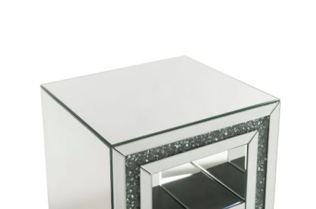 ACME Noralie End Table Mirrored & Faux Diamonds