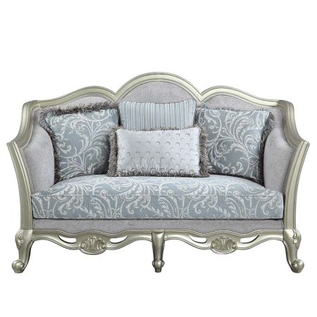 ACME Qunsia Loveseat W/4 Pillows Light Gray Linen & Champagne Finish