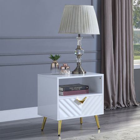 ACME Gaines End Table White High Gloss Finish